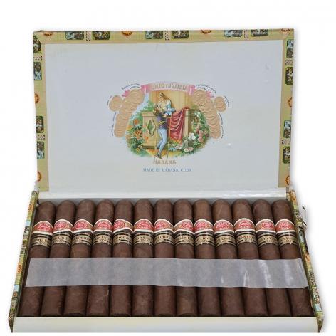 Lot 409 - Romeo y Julieta Escudos