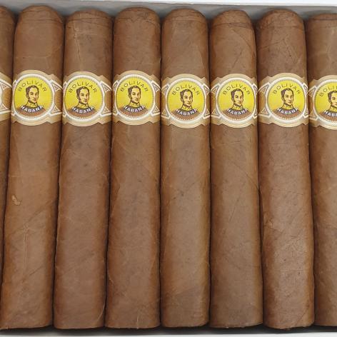 Lot 40 - Bolivar Royal coronas 
