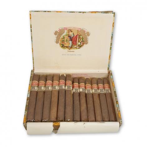 Lot 40 - Romeo y Julieta Belvederes