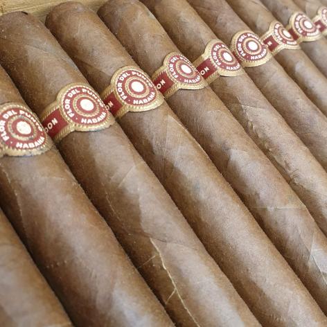 Lot 411 - Dunhill Flor de Punto Seleccion No. 305