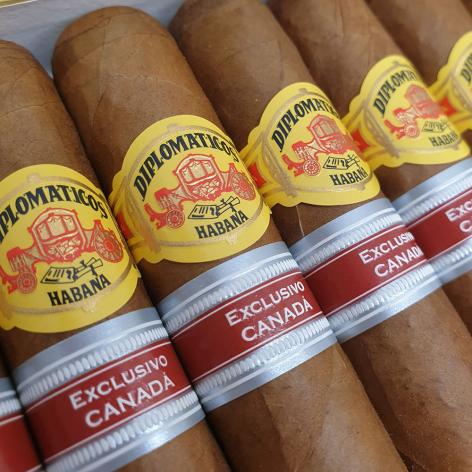 Lot 415 - Diplomaticos Nortenos