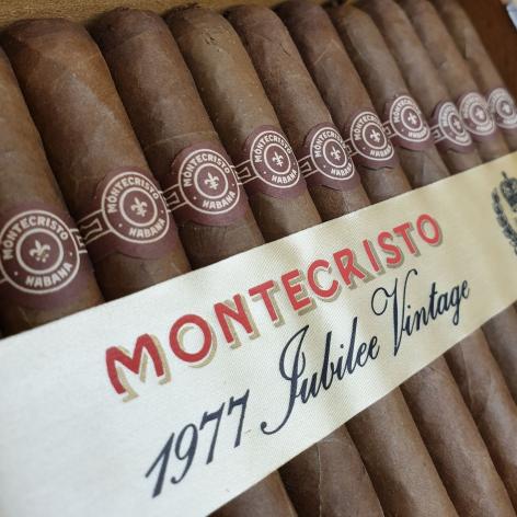 Lot 417 - Dunhill Montecristo Especial 