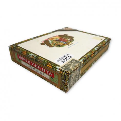 Lot 418 - Romeo y Julieta Hermosos No.1