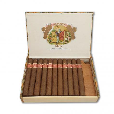 Lot 419 - Romeo y Julieta Coronas 
