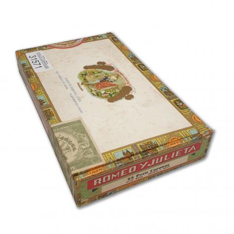 Lot 421 - Romeo y Julieta Petit Coronas