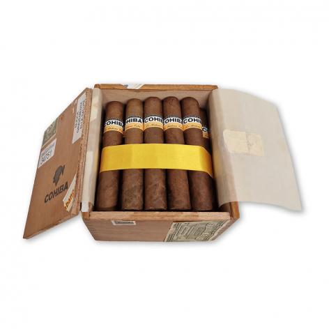 Lot 421 - Cohiba Robustos