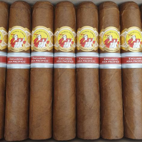 Lot 425 - La Gloria Cubana Revolution
