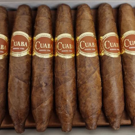 Lot 428 - Cuaba Divinos