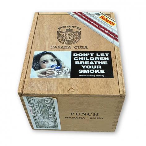 Lot 428 - Punch Super Robustos de Punch