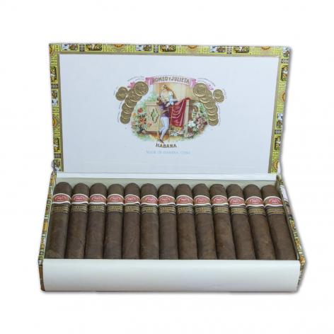 Lot 431 - Romeo y Julieta Robustos