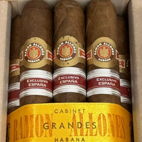 Lot 432 - Ramon Allones Grandes 