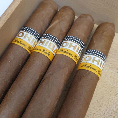 Lot 436 - Cohiba Lanceros