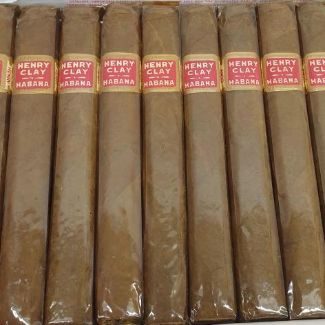 Lot 436 - Henry Clay Conchas de Regalia
