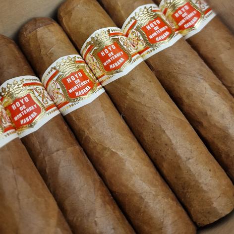 Lot 436 - Hoyo de Monterrey Petit Robustos