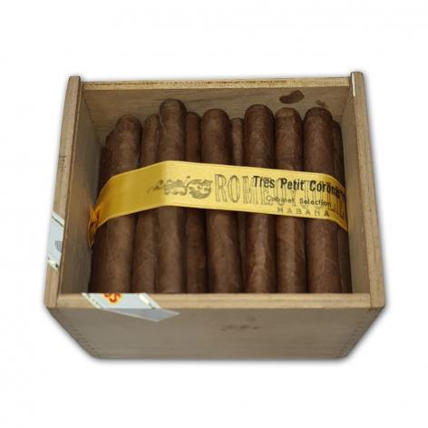 Lot 438 - Romeo y Julieta Tres Petit Coronas