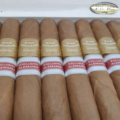 Lot 439 - Por Larranaga Lonsdales