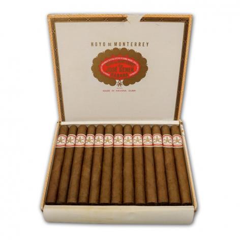 Lot 43 - Hoyo de Monterrey Churchills