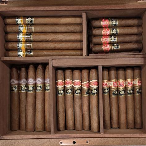 Lot 440 - 510 Aniversario Humidor