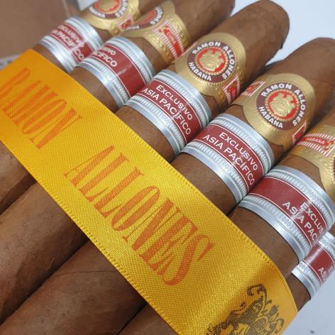 Lot 441 - Ramon Allones Celestiales Finos 