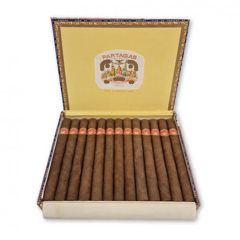 Lot 445 - Partagas Churchills de Luxe