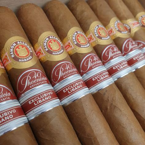 Lot 446 - Ramon Allones Phoenicio 40
