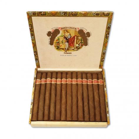 Lot 447 - Romeo y Julieta Coronas Grandes