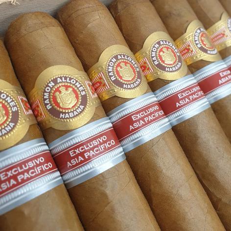 Lot 448 - Ramon Allones Silver Jubilee 