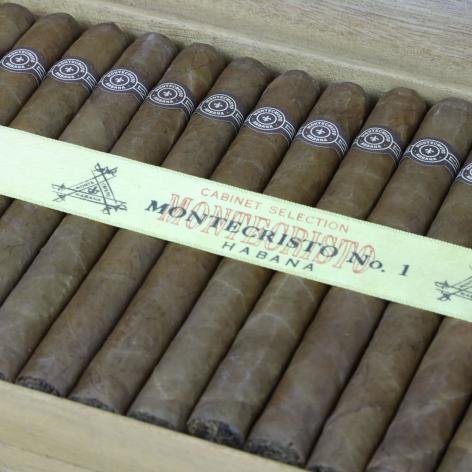 Lot 449 - Montecristo Seleccion Suprema No.1
