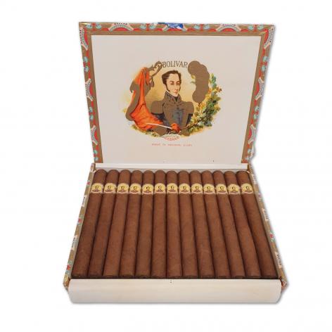 Lot 44 - Bolivar Coronas Gigantes 