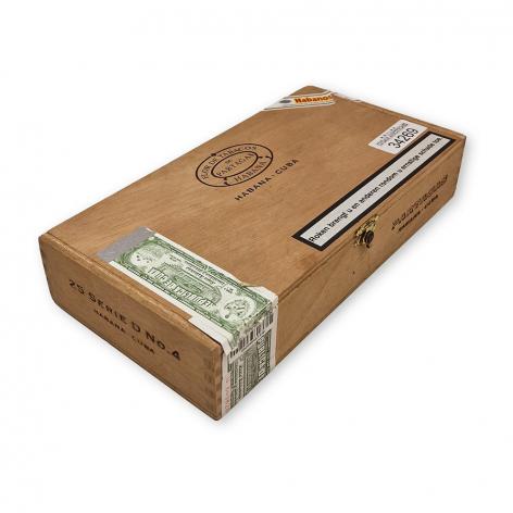 Lot 450 - Partagas Serie D No.4