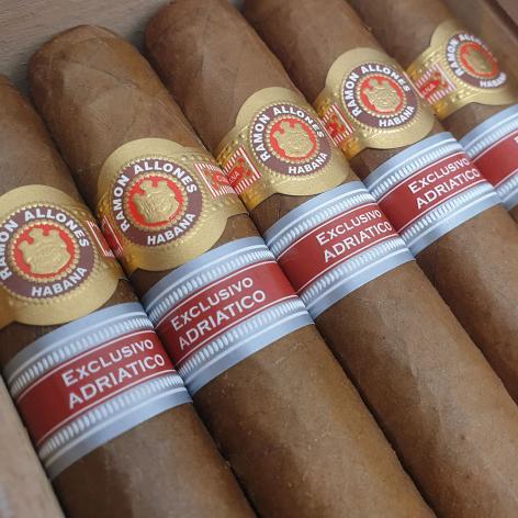 Lot 451 - Ramon Allones Terra Magica 