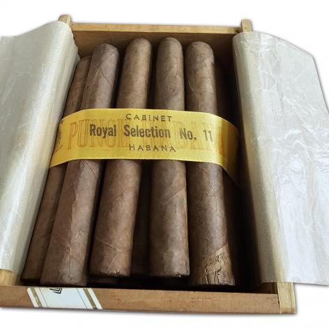 Lot 453 - Punch Royal Selection No.11