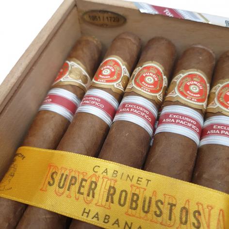 Lot 454 - Punch Super Robustos de Punch