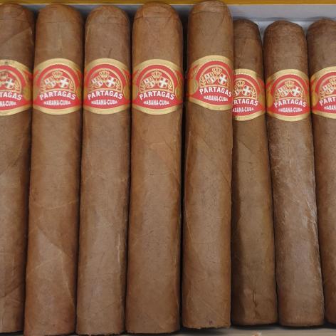 Lot 457 - Partagas Shorts 