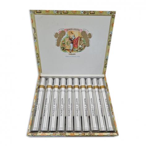 Lot 457 - Romeo y Julieta Churchills
