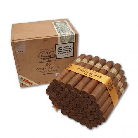 Lot 458 - Por Larranaga Petit Coronas 