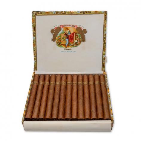 Lot 458 - Romeo y Julieta Churchills