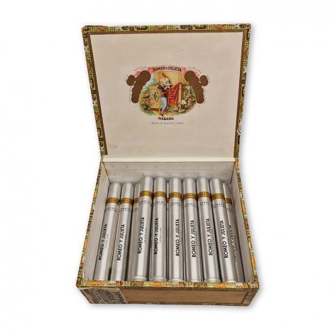 Lot 459 - Romeo y Julieta Churchills