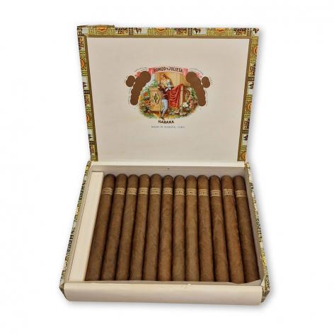 Lot 460 - Romeo y Julieta Churchills