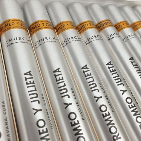 Lot 462 - Romeo y Julieta Churchills