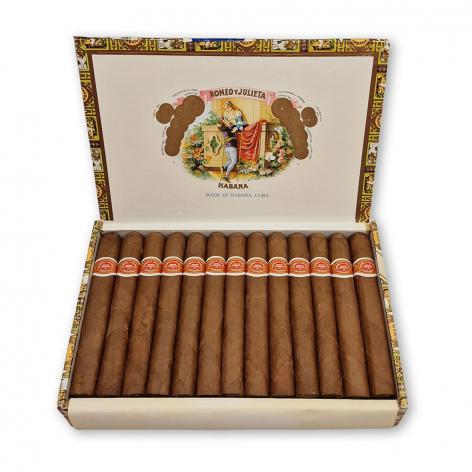 Lot 462 - Romeo y Julieta Petit Coronas