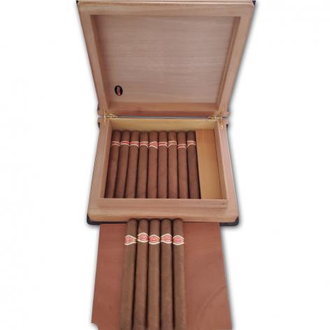 Lot 463 - Romeo y Julieta Fabulosos No.6