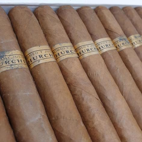 Lot 464 - Romeo y Julieta Churchills 