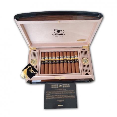 Lot 465 - Cohiba Majestuosos 1966 50th Anniversary