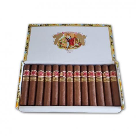 Lot 465 - Romeo y Julieta Wide Churchills