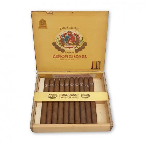 Lot 468 - Dunhill Ramon Allones Dunhill Seleccion No. 82