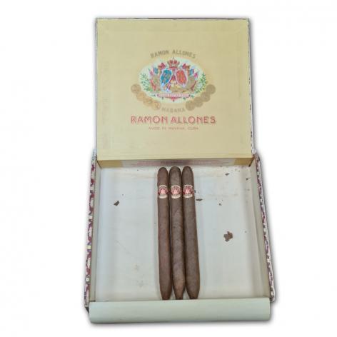 Lot 46 - Ramon Allones Ideales de Ramon