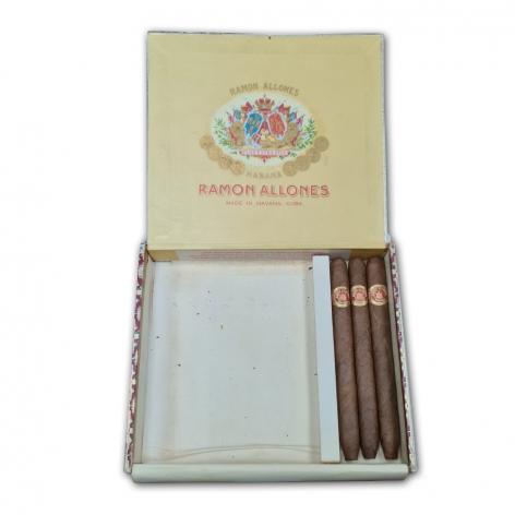 Lot 47 - Ramon Allones Ideales de Ramon