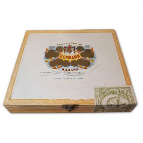 Lot 47 - H.Upmann Naturals