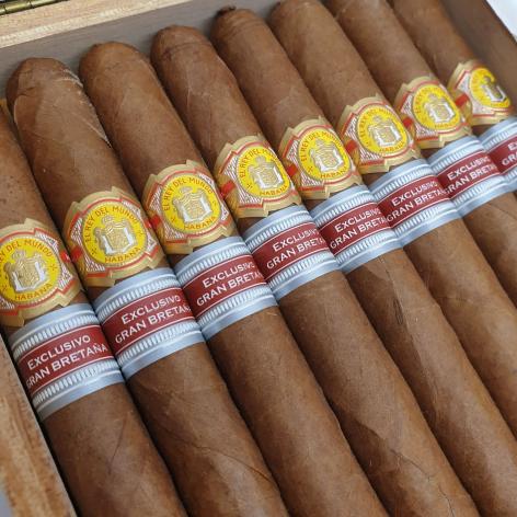 Lot 480 - El Rey Del Mundo La Reina